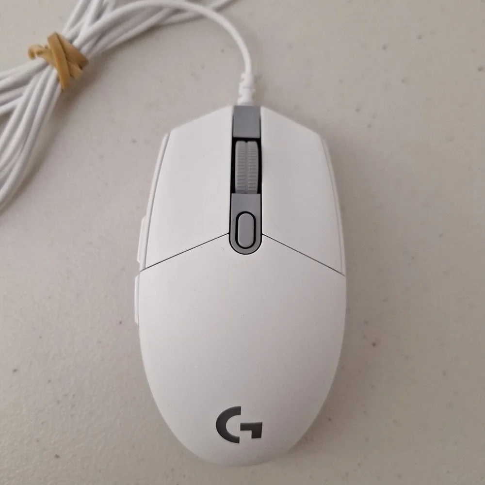 WHITE Logitech G203 Lightsync Wired Gaming Mouse Tested Works Great‎ Condition